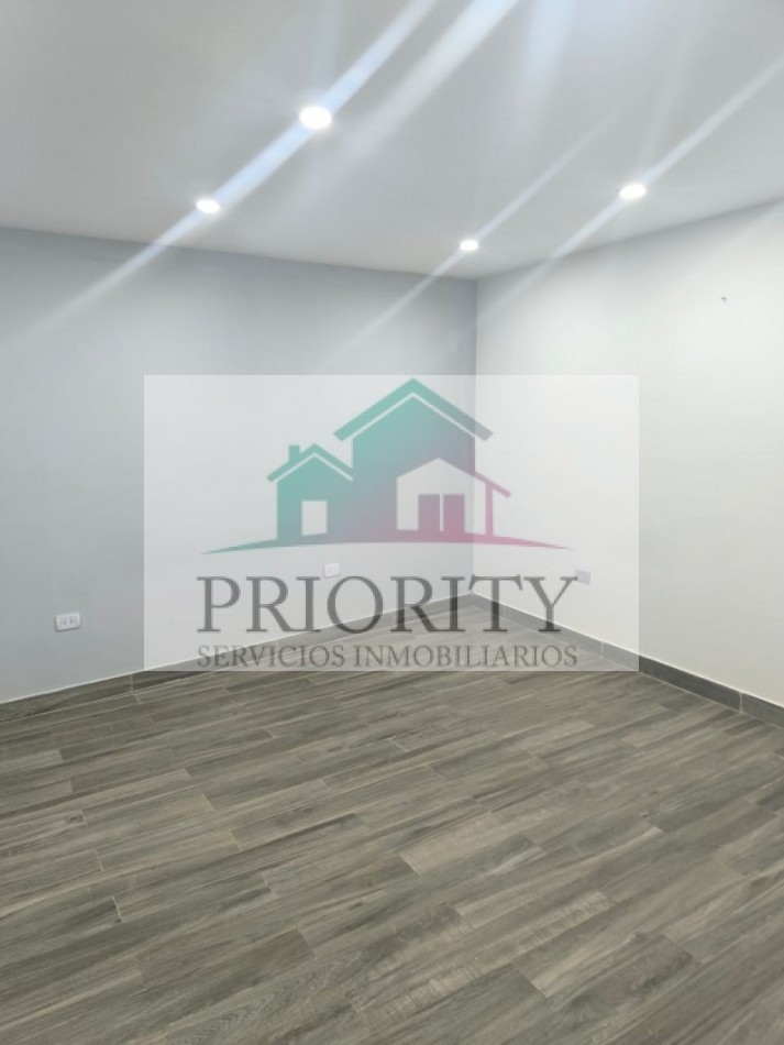 ALQUILER ZONA MERCADO ARTESANAL ZACARIAS YANCI 300