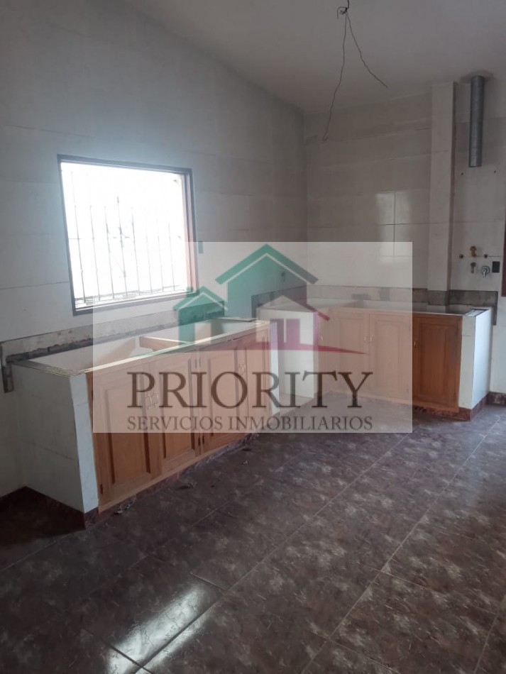 Casa en VENTA (2 plantas)